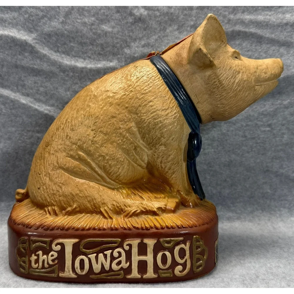 Vintage Daviess County The Iowa Hog Bourbon Whiskey Decanter Pig Collectible